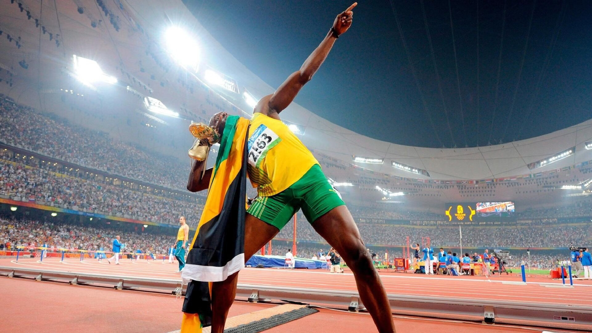 解析欧文年少成名后的从容心态及其影响，欧文早年经历